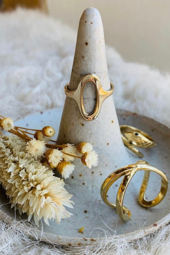 Lydia Crossover Gold Ring